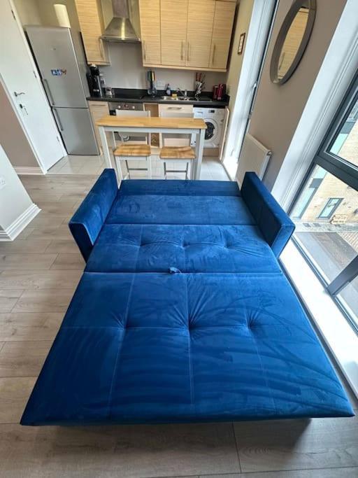 Cute Apartment Next To Colindale Station Edgware Bagian luar foto