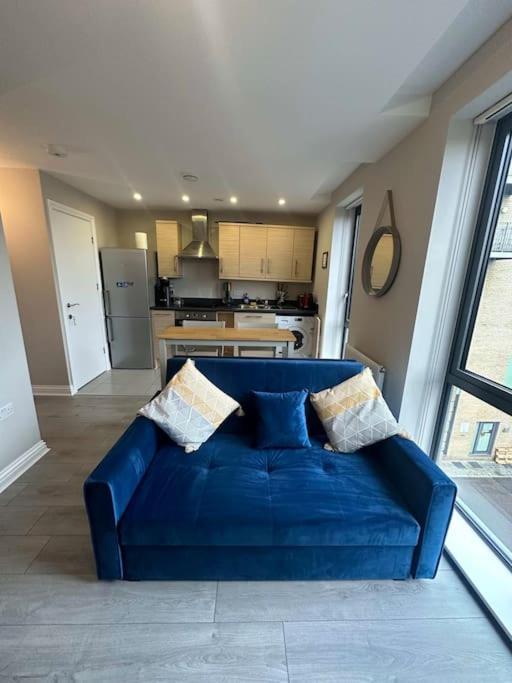 Cute Apartment Next To Colindale Station Edgware Bagian luar foto