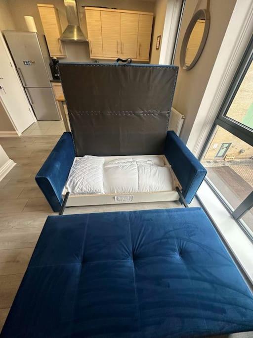 Cute Apartment Next To Colindale Station Edgware Bagian luar foto